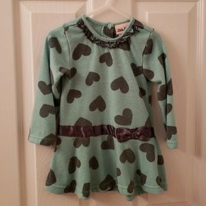 Girls 2T long sleeved green sweater.
